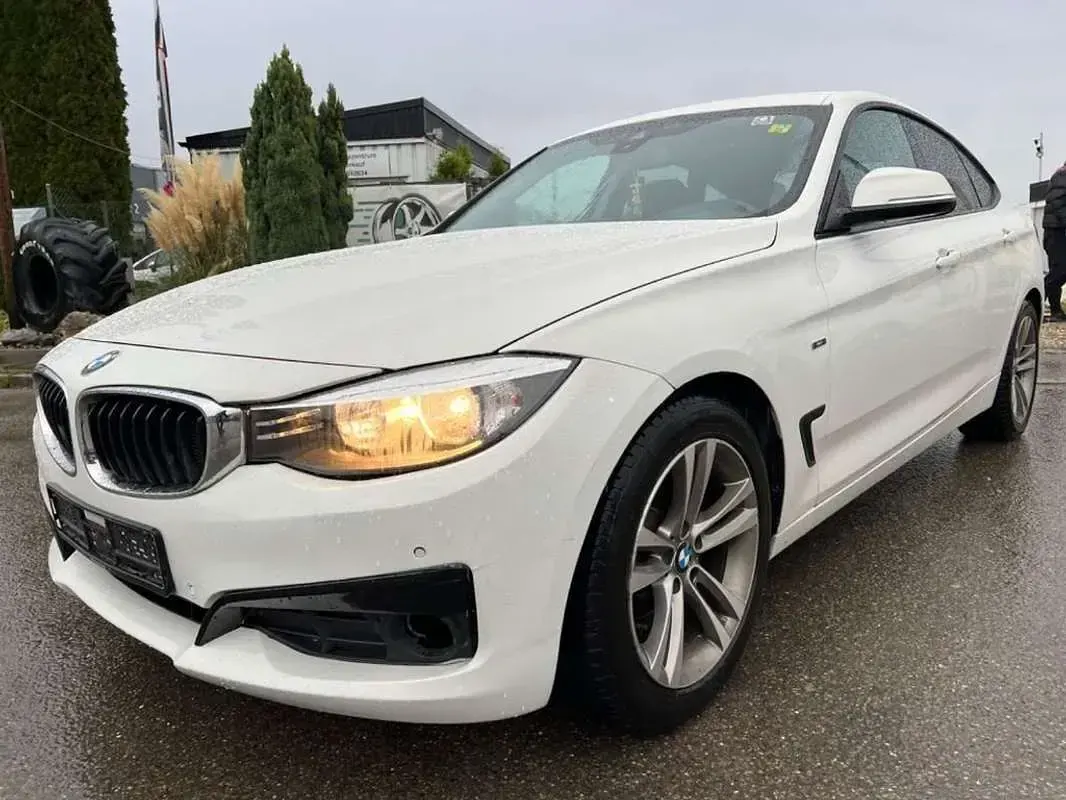 Usado BMW 318 143 CV (105 kW) 2013 Blanco Berlina