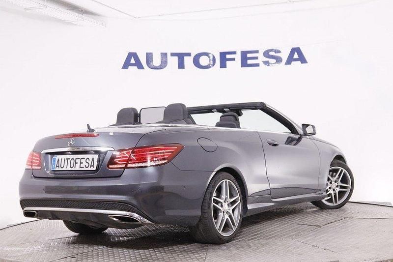 Usado Mercedes E220 AMG line 170 CV (125 kW) 2015 Gris titanio Descapotable