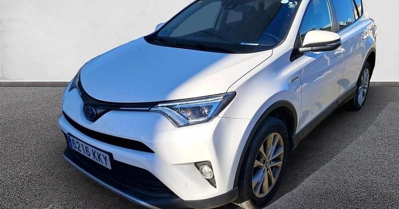Usado Toyota RAV4 Hybrid Advance 197 CV (144 kW) 2018 SUV