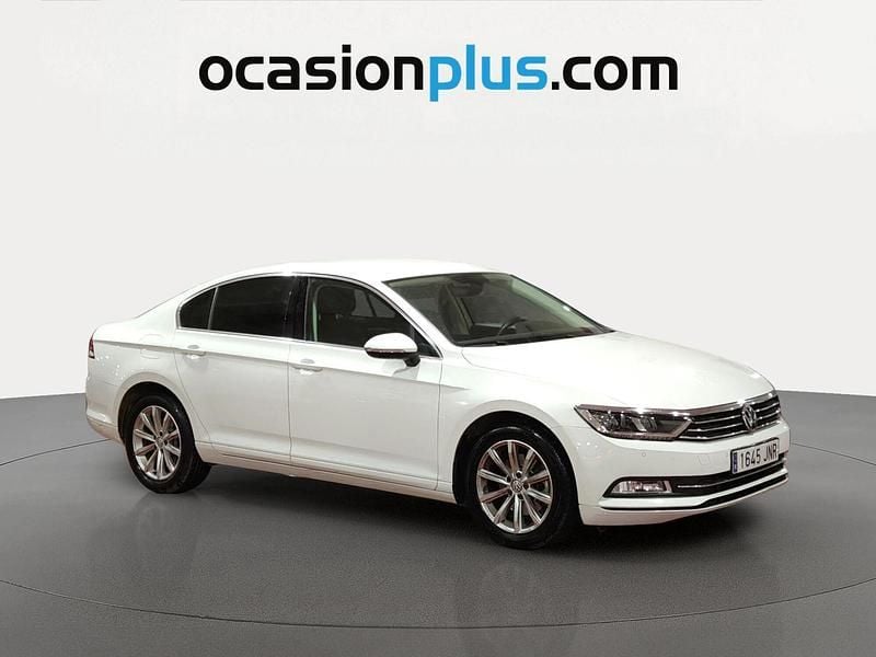 Usado VW Passat Advance 120 CV (88 kW) 2016 Blanco Berlina