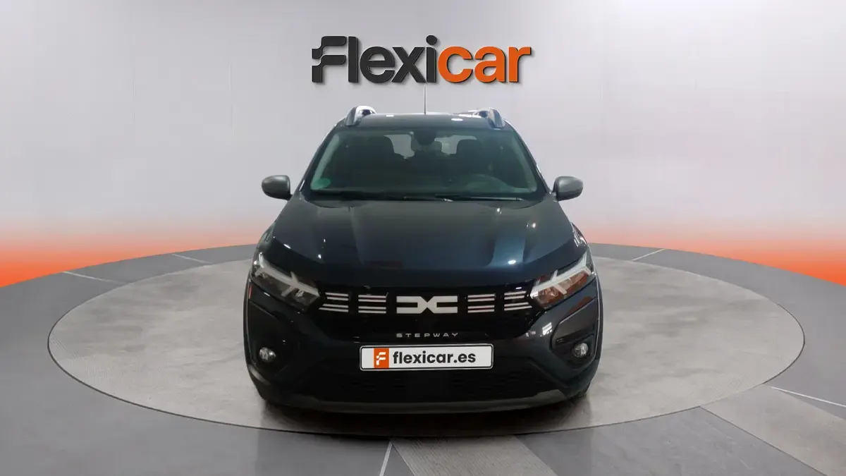 Usado Dacia Sandero Essentiel 91 CV (66 kW) 2023 Gris Berlina