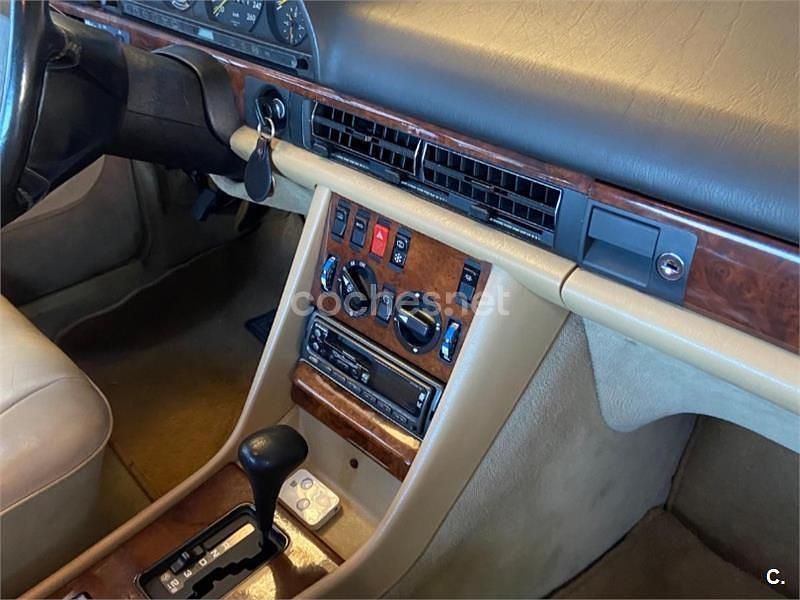 Usado Mercedes 500 320 CV (235 kW) 1993 Blanco Coupe