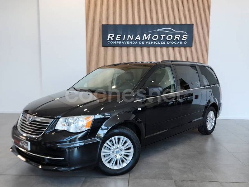 Negro Usado 2014 Lancia Voyager Monovolumen | 15.990 € (Precio justo) - Imagen 1/4