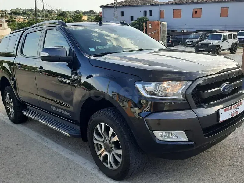 Usado Ford Ranger Wildtrack 200 CV (147 kW) 2017 Negro Pickup/Camioneta