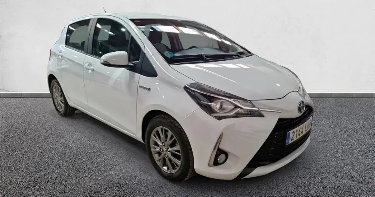 Usado Toyota Yaris Active 100 CV (73 kW) 2020
