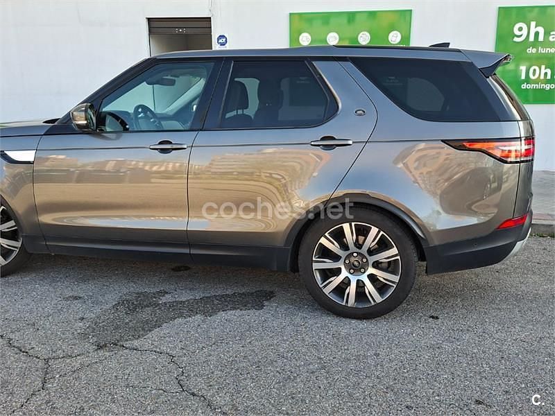Usado Land Rover Discovery 5 HSE Luxury 240 CV (176 kW) 2017 Gris / plata SUV