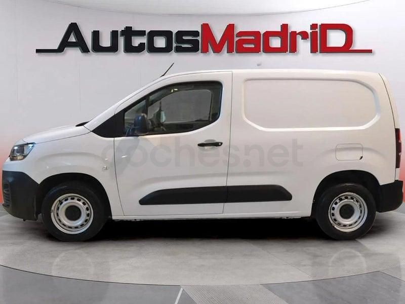 Usado Citroën Berlingo Live 103 CV (75 kW) 2020 Blanco Monovolumen
