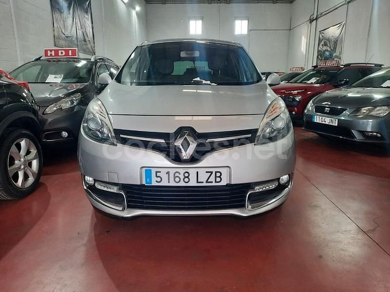 Usado Renault Grand Scénic III Bose Edition 130 CV (95 kW) 2015 Gris / plata Monovolumen