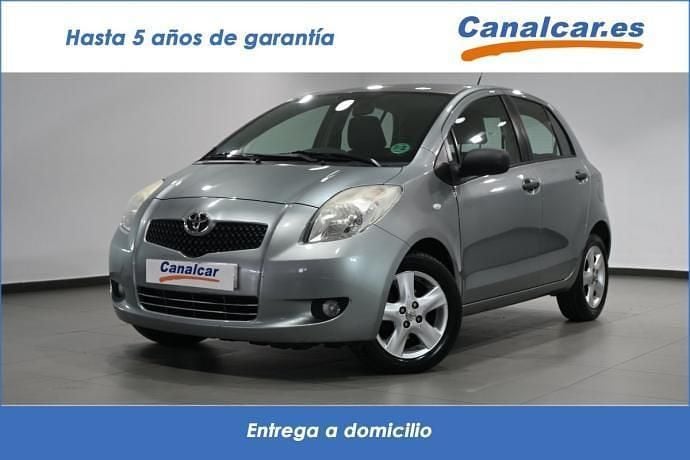 Plateado Usado 2008 Toyota Yaris Utilitario | 5511 € (Precio justo) - Imagen 1/4