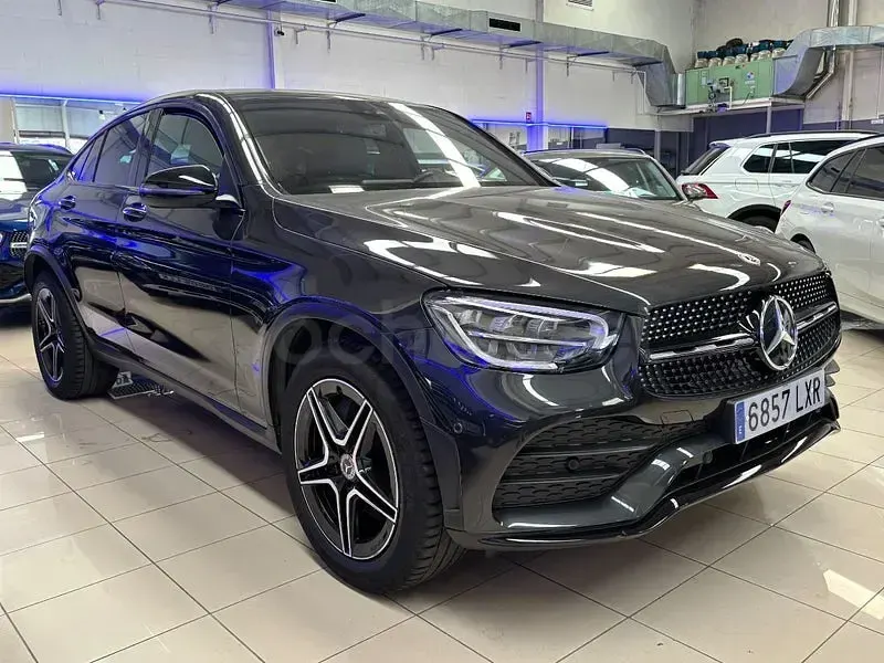 Usado Mercedes GLC220 194 CV (142 kW) 2022 Gris / plata SUV