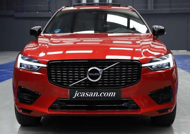 Usado Volvo XC60 R-Design 351 CV (258 kW) 2021 Granate SUV