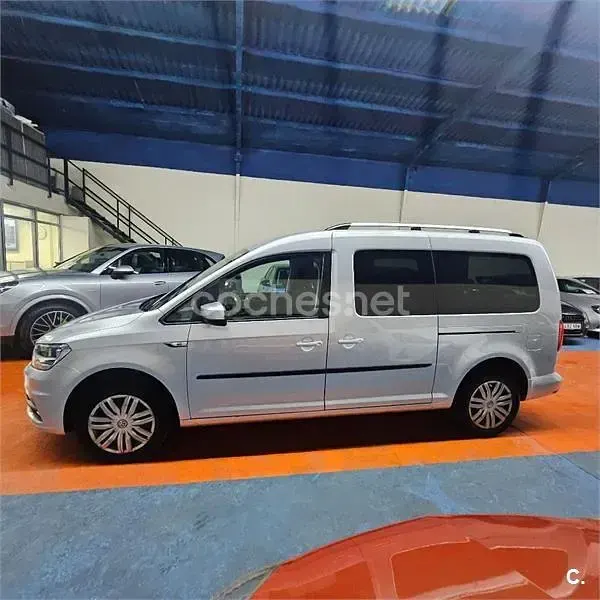 Usado VW Caddy Beach 150 CV (110 kW) 2019 Gris / plata Monovolumen
