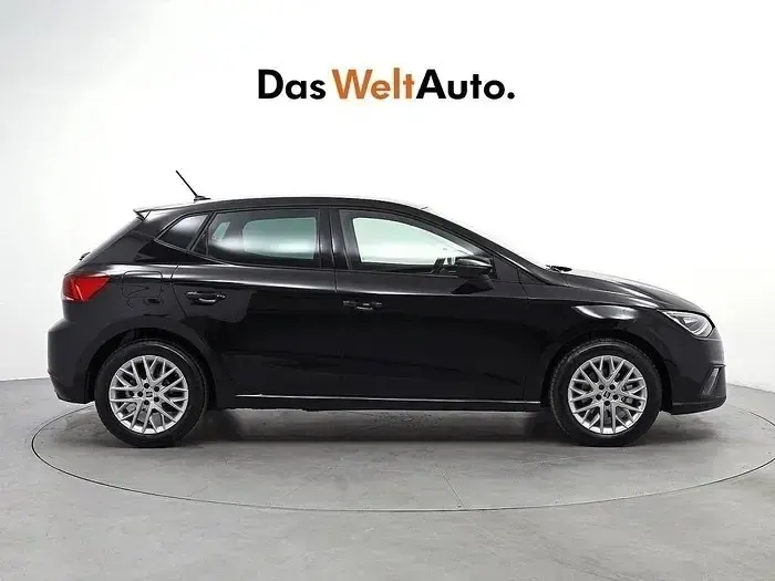 Usado Seat Ibiza FR 116 CV (85 kW) 2025 Negro Utilitario