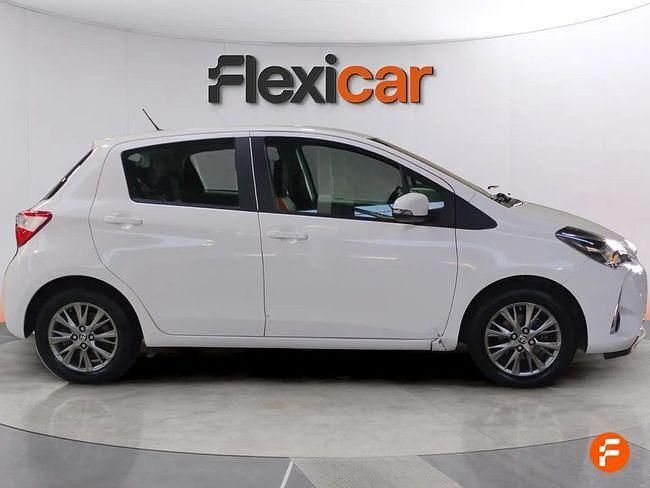 Usado Toyota Yaris Active 69 CV (50 kW) 2019 Blanco Utilitario