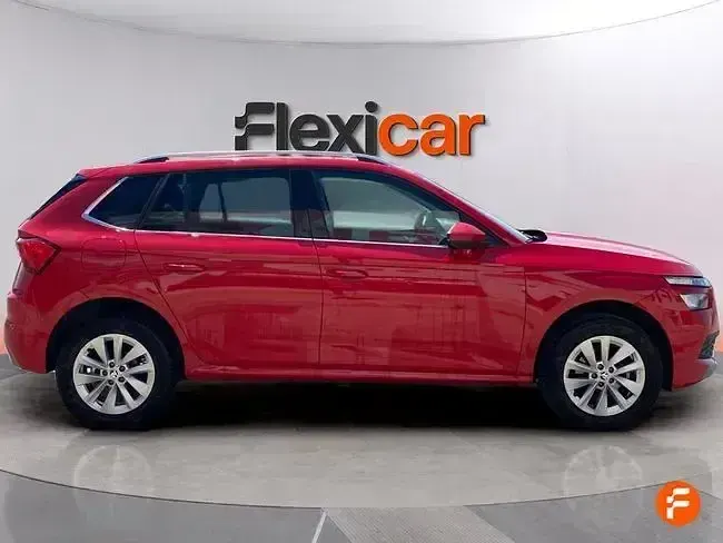 Usado Skoda Kamiq Selection 115 CV (84 kW) 2024 Rojo SUV