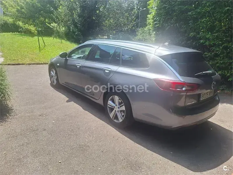 Usado Opel Insignia Excellence 170 CV (125 kW) 2018 Gris / plata Familiar