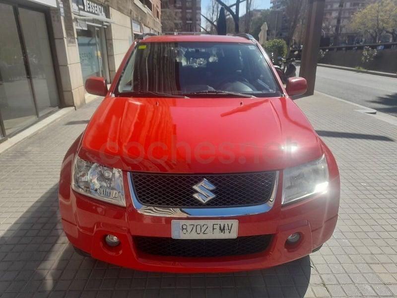 Usado Suzuki Grand Vitara 129 CV (94 kW) 2007 Granate SUV