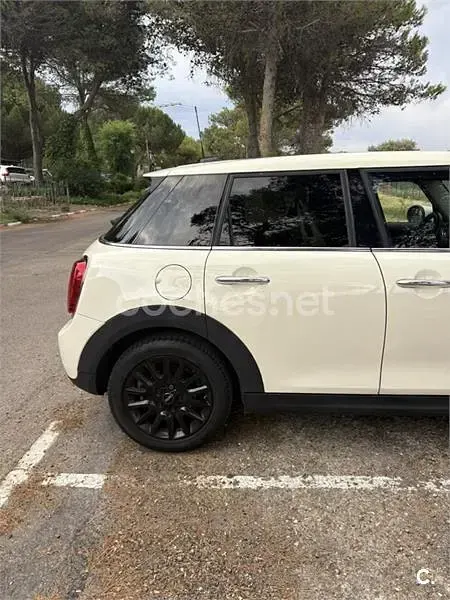 Usado Mini ONE 102 CV (75 kW) 2019 Beige Utilitario