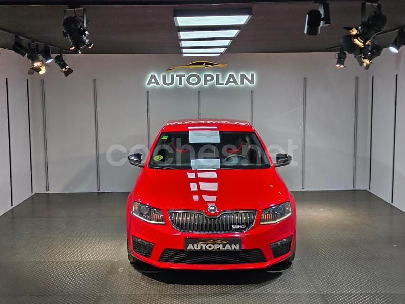 Usado Skoda Octavia RS 184 CV (135 kW) 2014 Rojo Berlina