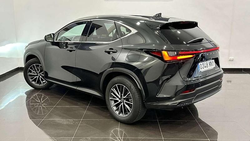 Usado Lexus NX450h+ Executive Line 306 CV (225 kW) 2024 Negro SUV