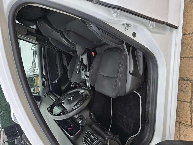 Usado Renault Mégane IV Business 116 CV (85 kW) 2021 Blanco Utilitario