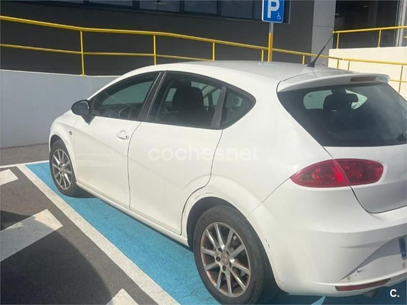Blanco Usado 2011 Seat Leon Style Berlina | 3000 € (Super precio) - Imagen 1/4