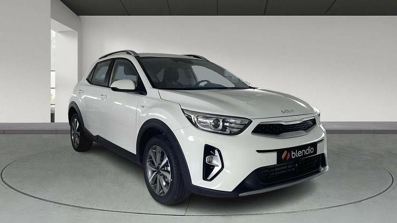 Nuevo Kia Stonic 100 CV (73 kW) 2025 Blanco SUV