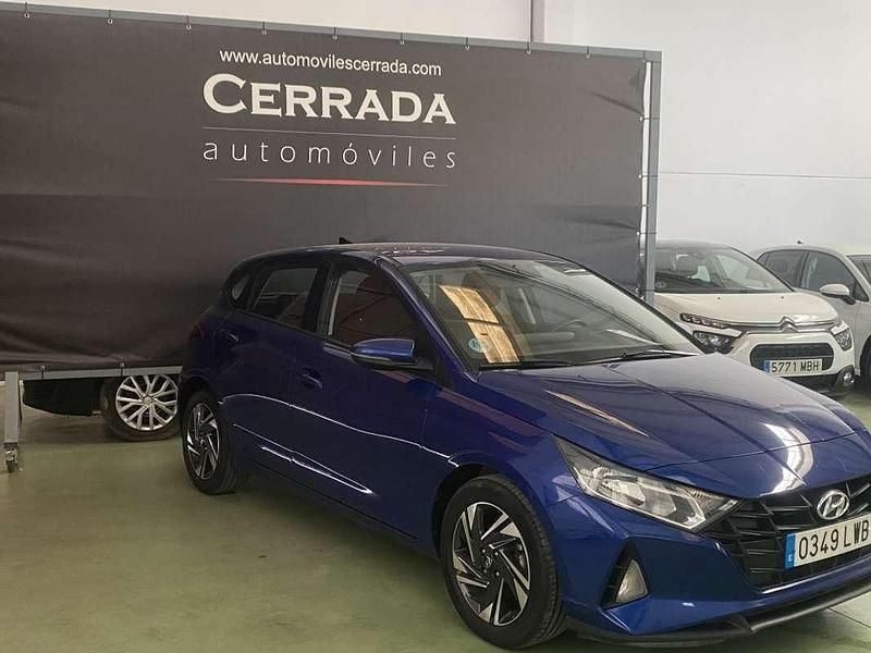 Usado Hyundai i20 84 CV (61 kW) 2022 Azul Utilitario
