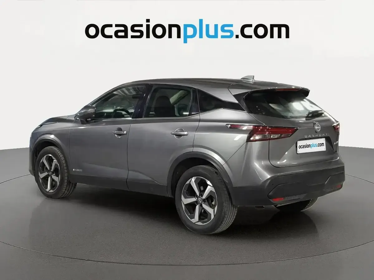 Usado Nissan Qashqai Acenta 190 CV (139 kW) 2024 Gris SUV