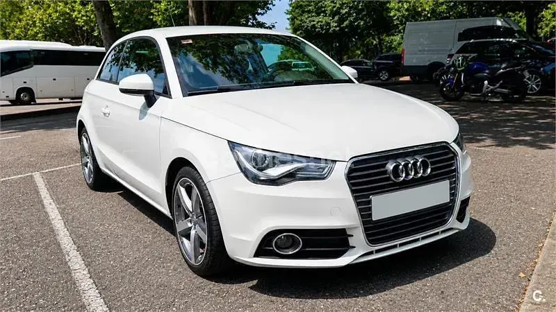 Usado Audi A1 Attraction 122 CV (89 kW) 2011 Blanco Utilitario