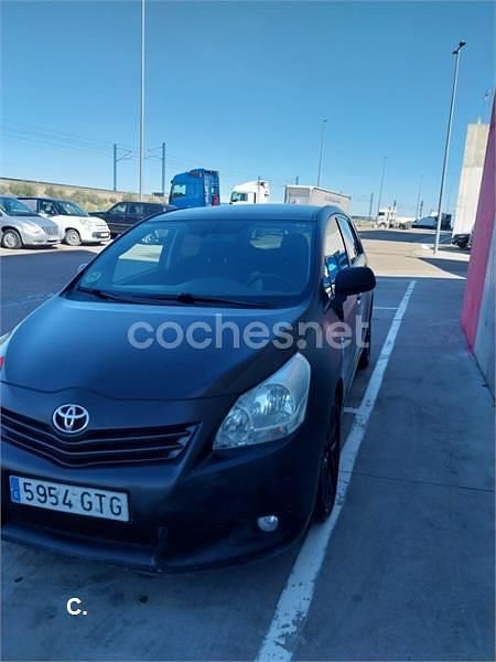Usado Toyota Verso Advance 150 CV (110 kW) 2010 Negro Monovolumen