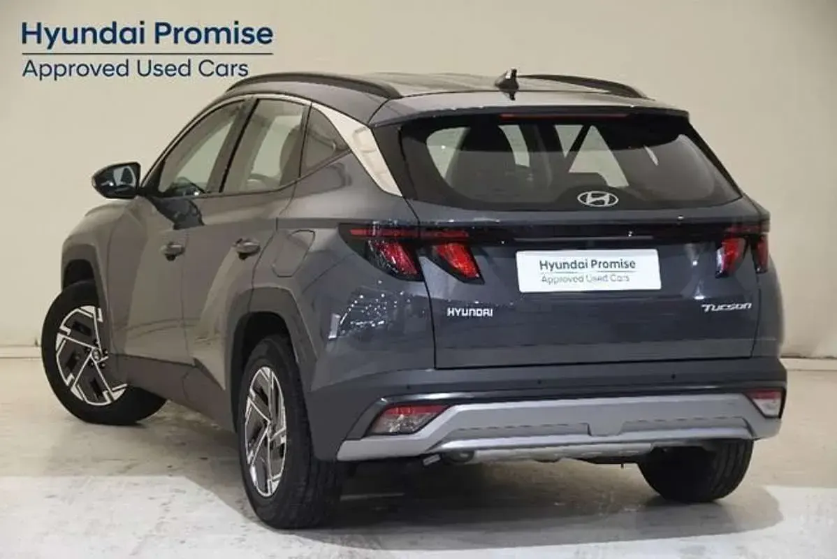Usado Hyundai Tucson 160 CV (117 kW) 2025 Gris SUV