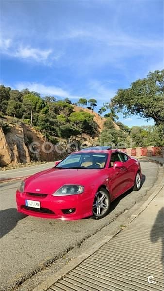 Rojo Usado 2005 Hyundai Coupé Coupe | 4500 € - Imagen 1/4