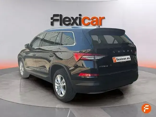Usado Skoda Kodiaq Style 150 CV (110 kW) 2022 Negro SUV