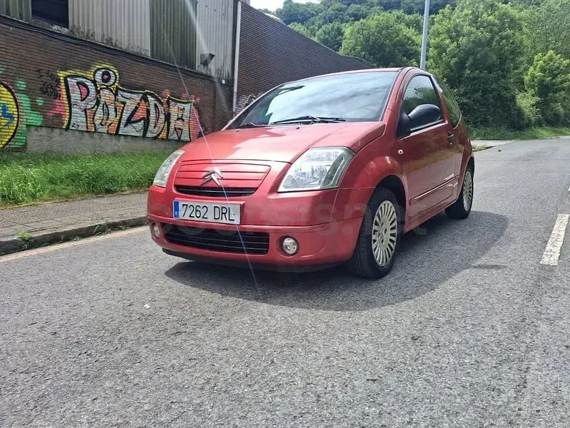 Usado Citroën C2 70 CV (51 kW) 2006 Granate Utilitario