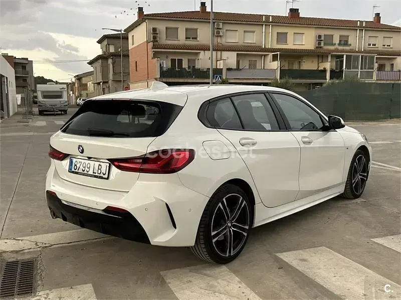 Usado BMW 116 Shadowline 116 CV (85 kW) 2019 Blanco Utilitario