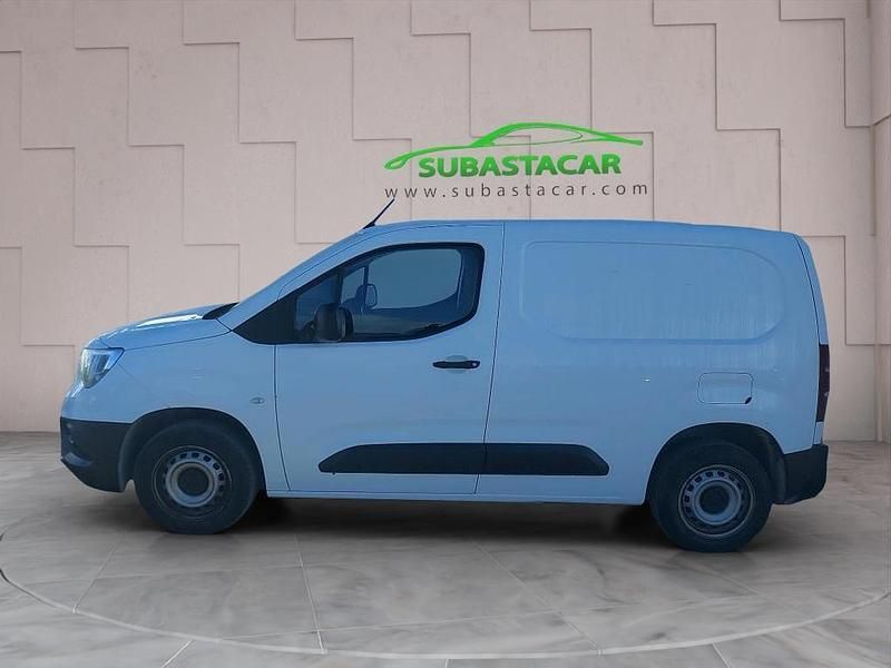 Blanco Usado 2021 Opel Combo Berlina | 8719 € - Imagen 1/4