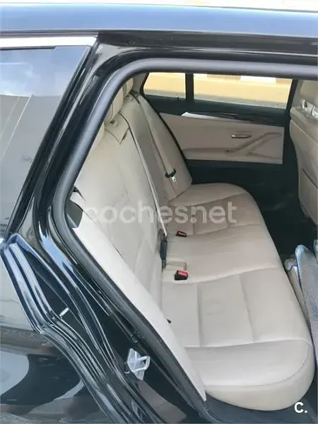 Usado BMW 520 184 CV (135 kW) 2014 Negro Familiar