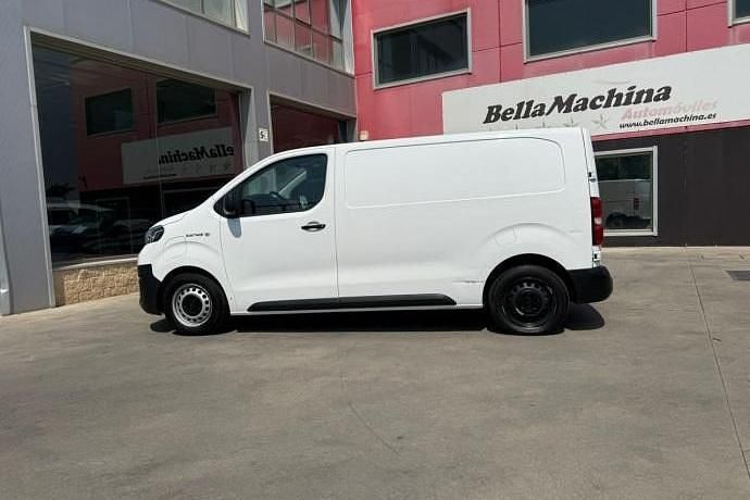 Usado Toyota Proace 100 kW (136 CV) 2022 Blanco Monovolumen