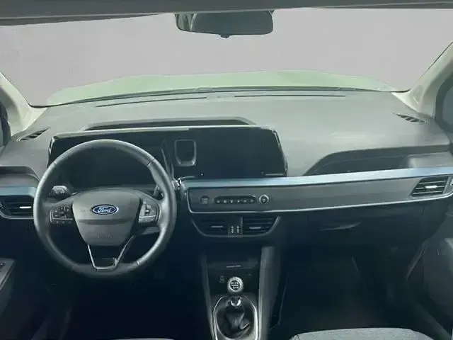 Nuevo Ford Tourneo Courier Active 125 CV (91 kW) 2025 Verde Monovolumen