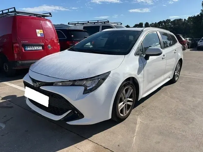 Usado Toyota Corolla Business Edition 122 CV (89 kW) 2022 Blanco Familiar