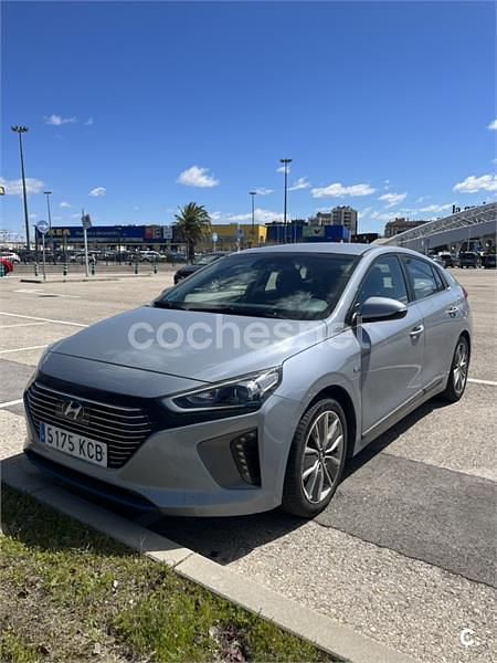 Usado Hyundai Ioniq 141 CV (103 kW) 2017 Gris / plata Utilitario