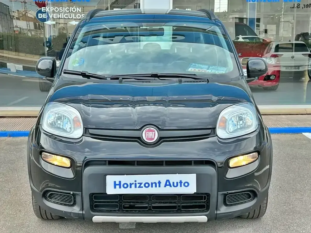 Usado Fiat Panda 70 CV (51 kW) 2023 Negro Utilitario