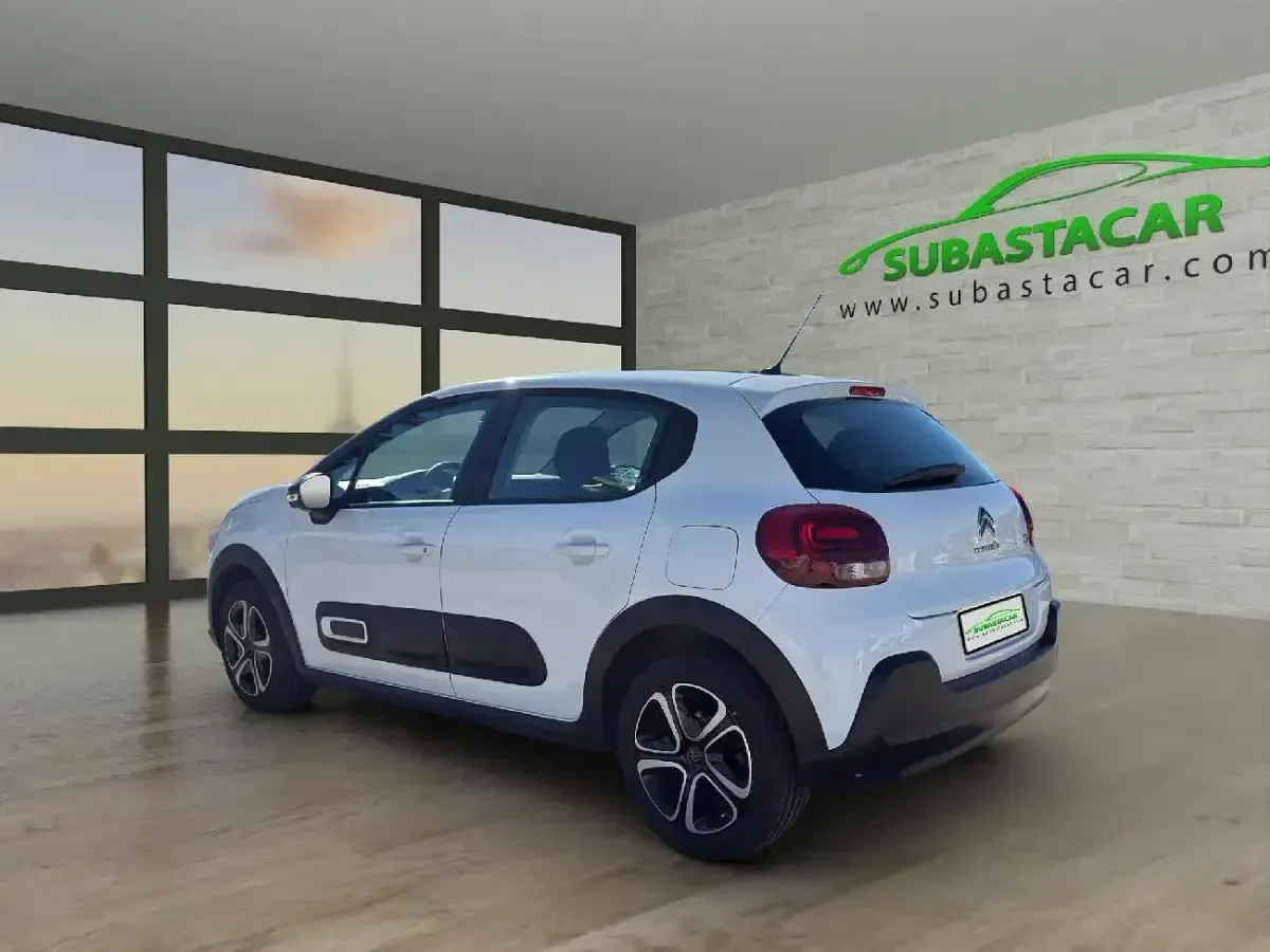 Usado Citroën C3 Feel 100 CV (73 kW) 2022 Blanco Utilitario