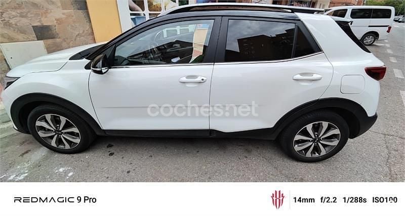 Blanco Usado 2021 Kia Stonic SUV | 15.000 € (Precio justo) - Imagen 1/4