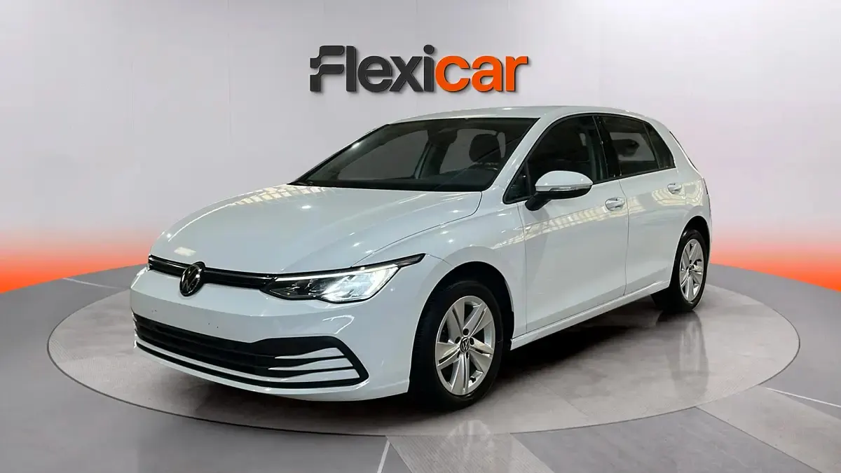 Usado VW Golf VIII Life 116 CV (85 kW) 2022 Blanco Berlina