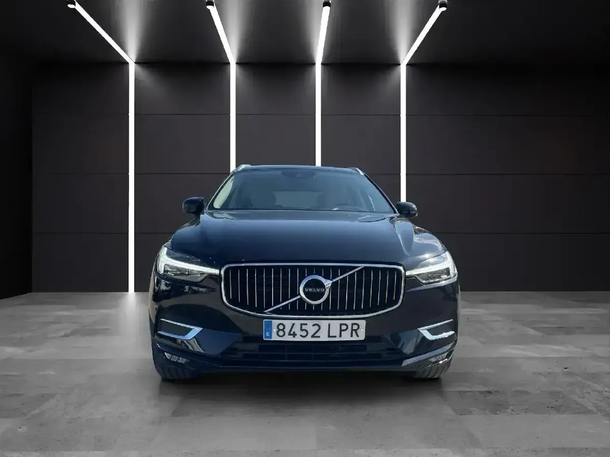 Usado Volvo XC60 Inscription 235 CV (172 kW) 2021 Negro SUV