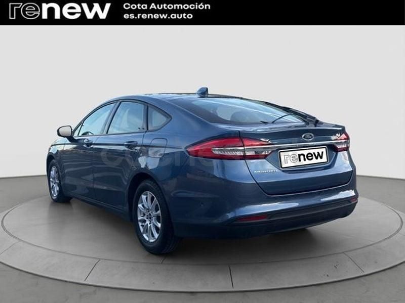 Usado Ford Mondeo Trend 150 CV (110 kW) 2021 Azul Berlina