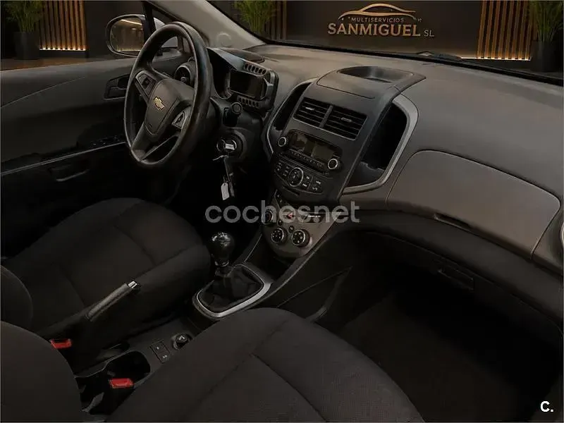 Usado Chevrolet Aveo LS 86 CV (63 kW) 2013 Azul Berlina
