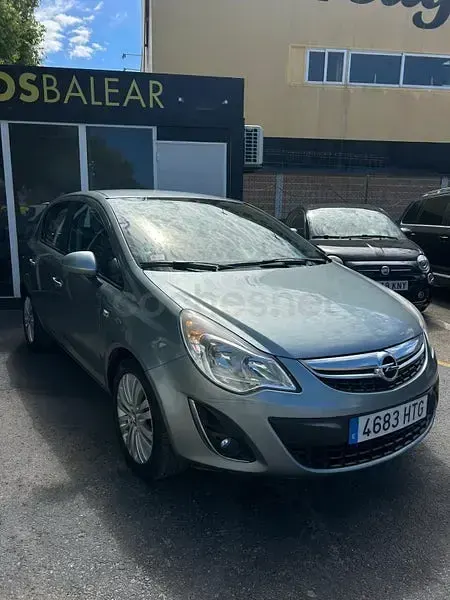 Usado Opel Corsa Selective 85 CV (62 kW) 2013 Azul Utilitario